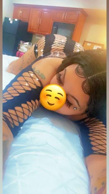 774-717-9610, 27  female escort, Lowell