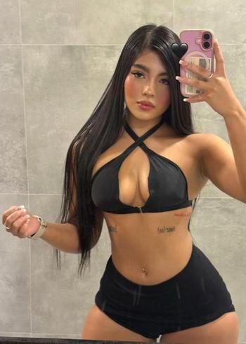 475-284-7943, 20  female escort, Lowell