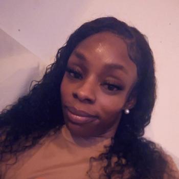 Kaylah, 31  female escort, Lowell